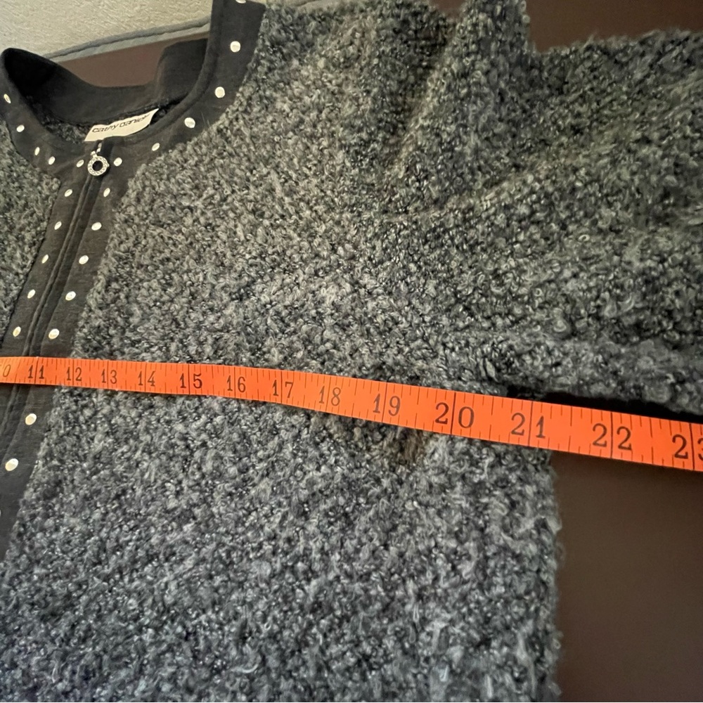 Cathy Daniels Black Zippered Cardigan with stud embellishments- L - Picture 7 of 8